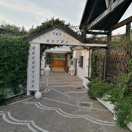 24h Hotel